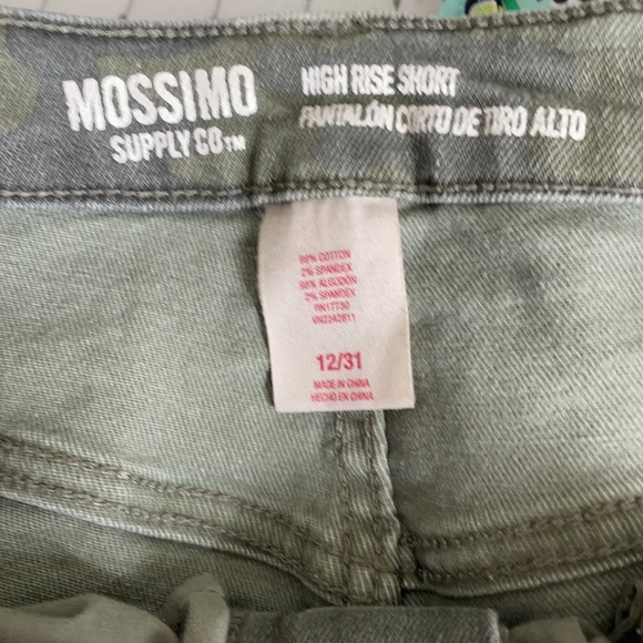 Camo high rise shorts. - Picture 2 of 3